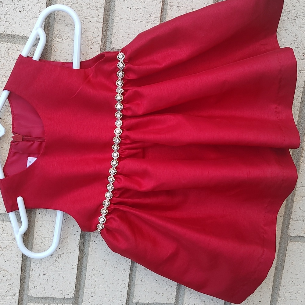 Red Dress - Picture 2 of 8